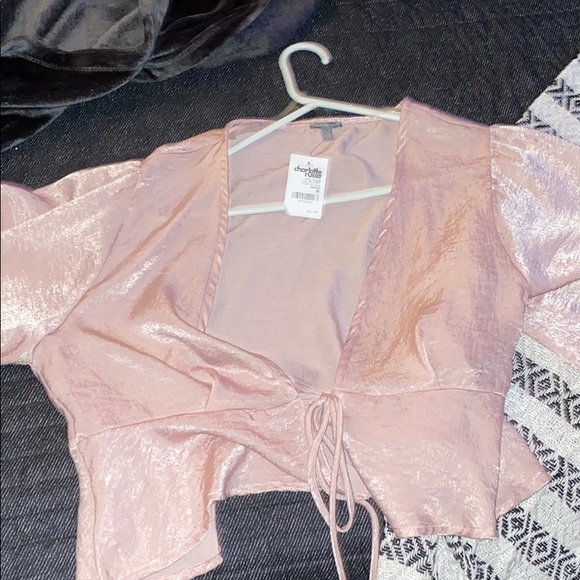Cute top! New with tags! - Picture 1 of 1